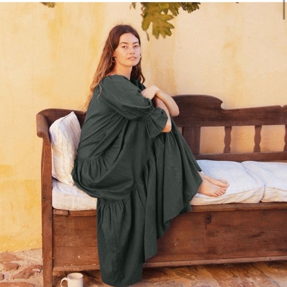 Daughters of India Sahana Gown Emerald Green - Picture 3 of 13